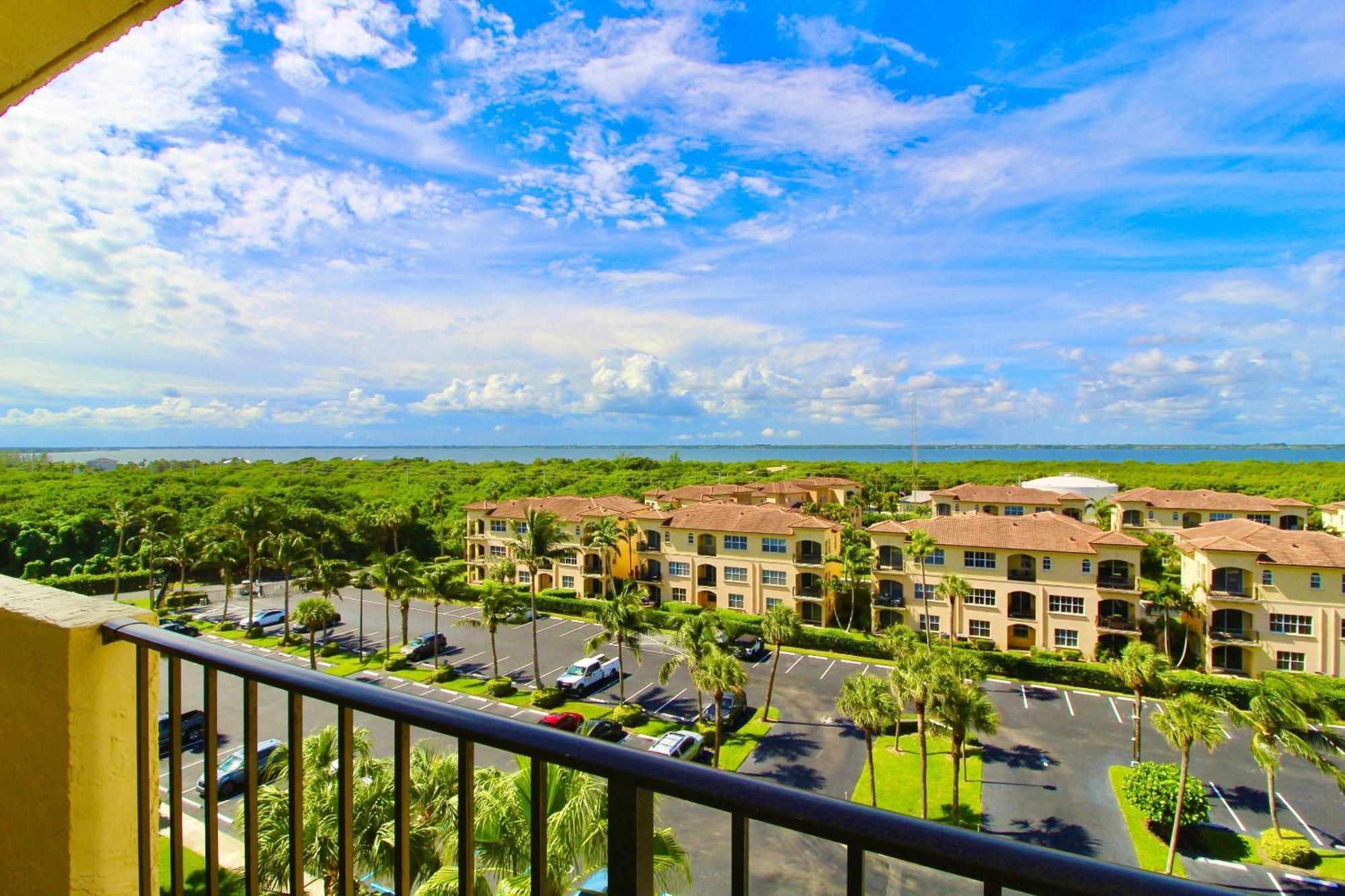 Ocean Breeze Condo Дженсън Бийч Екстериор снимка